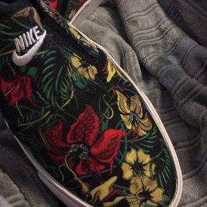Brand New Rare! Nike slip ons